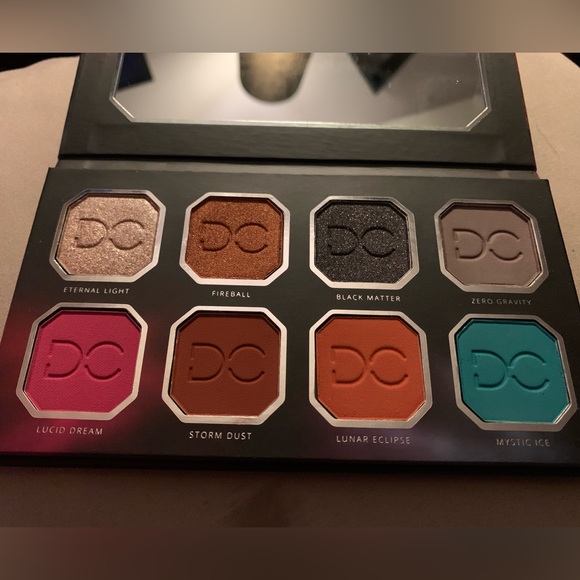 Dominique Cosmetics Celestial Thunder palette - Picture 3 of 3